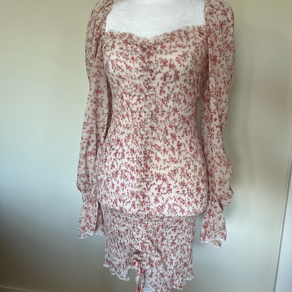 Polly BNWOT Azure floral dress holiday dress long sleeve dress - Picture 2 of 6